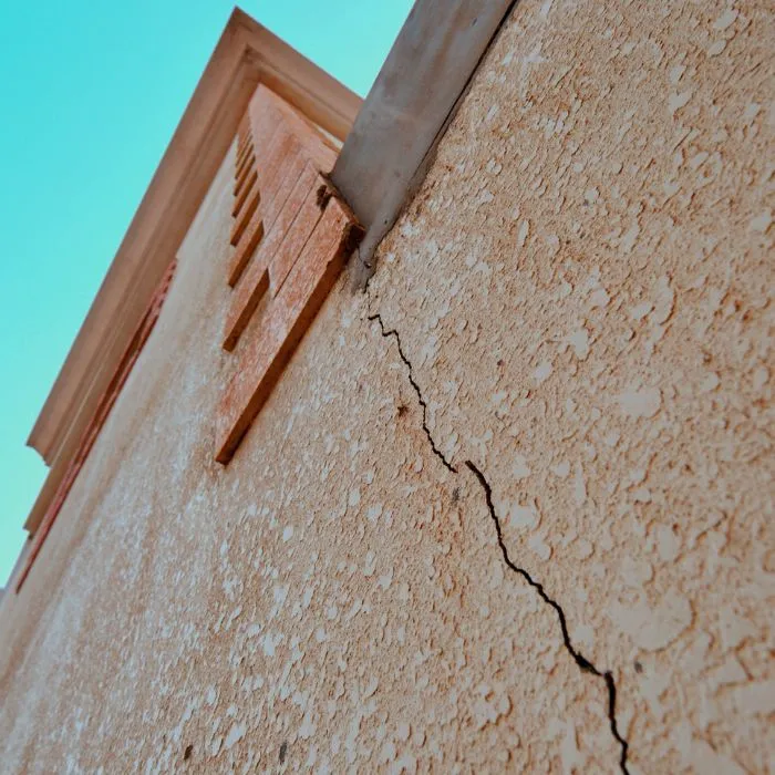 Mur fissuré en ariège réparation